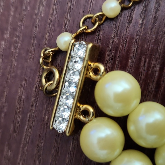 Avon Double Strand Pearl Honor Society Necklace with matching earrings, clip on. - Picture 7 of 12